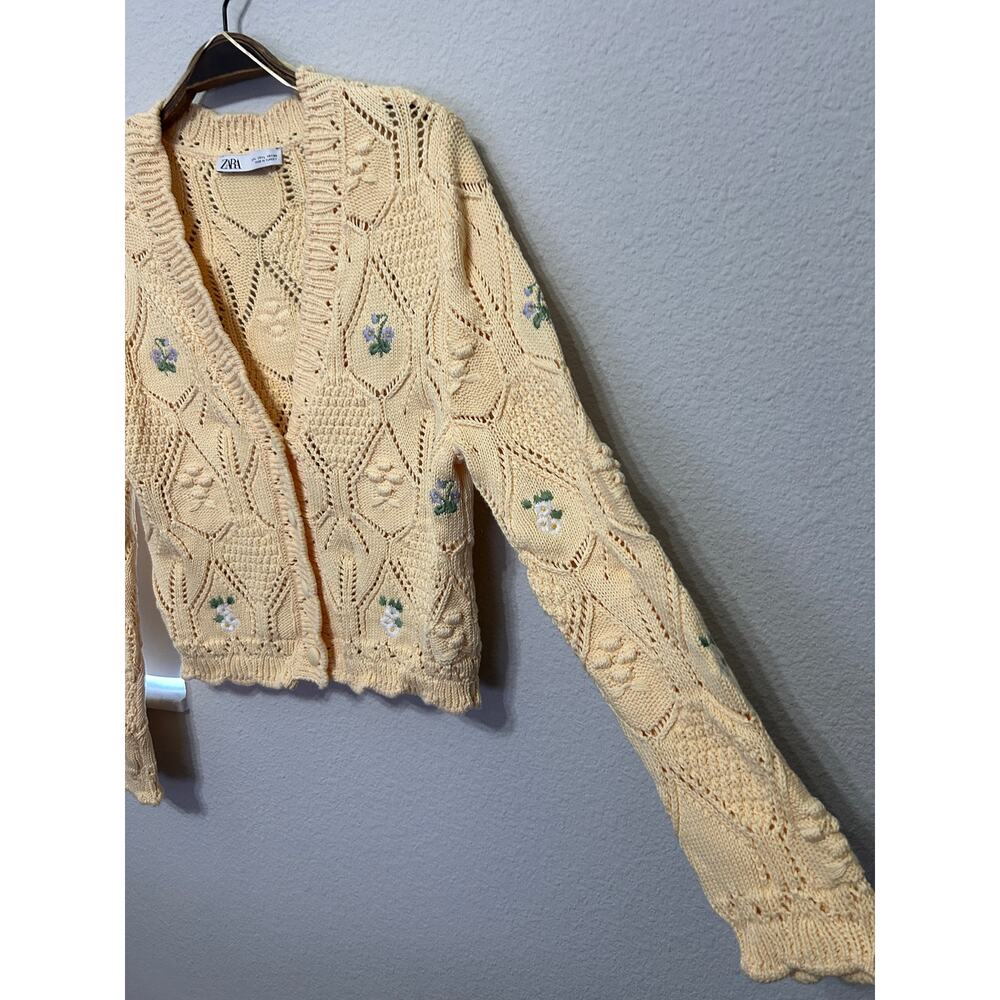 Zara Knit Cardigan Cotton Floral Embroidered Sz Large Butter Yellow Twee - Picture 5 of 9